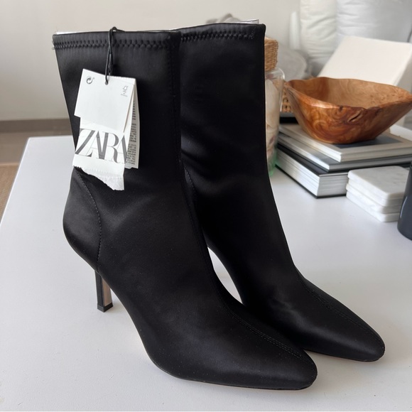 Zara Black Heel Ankle Boots - Picture 2 of 6